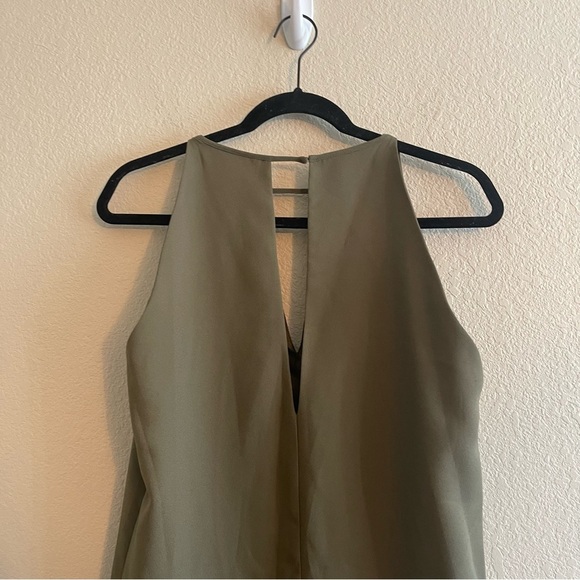 Parker Crosby Two Tone Olive Green Mini Shift Dress with Cutouts Women’s Medium - Picture 5 of 10